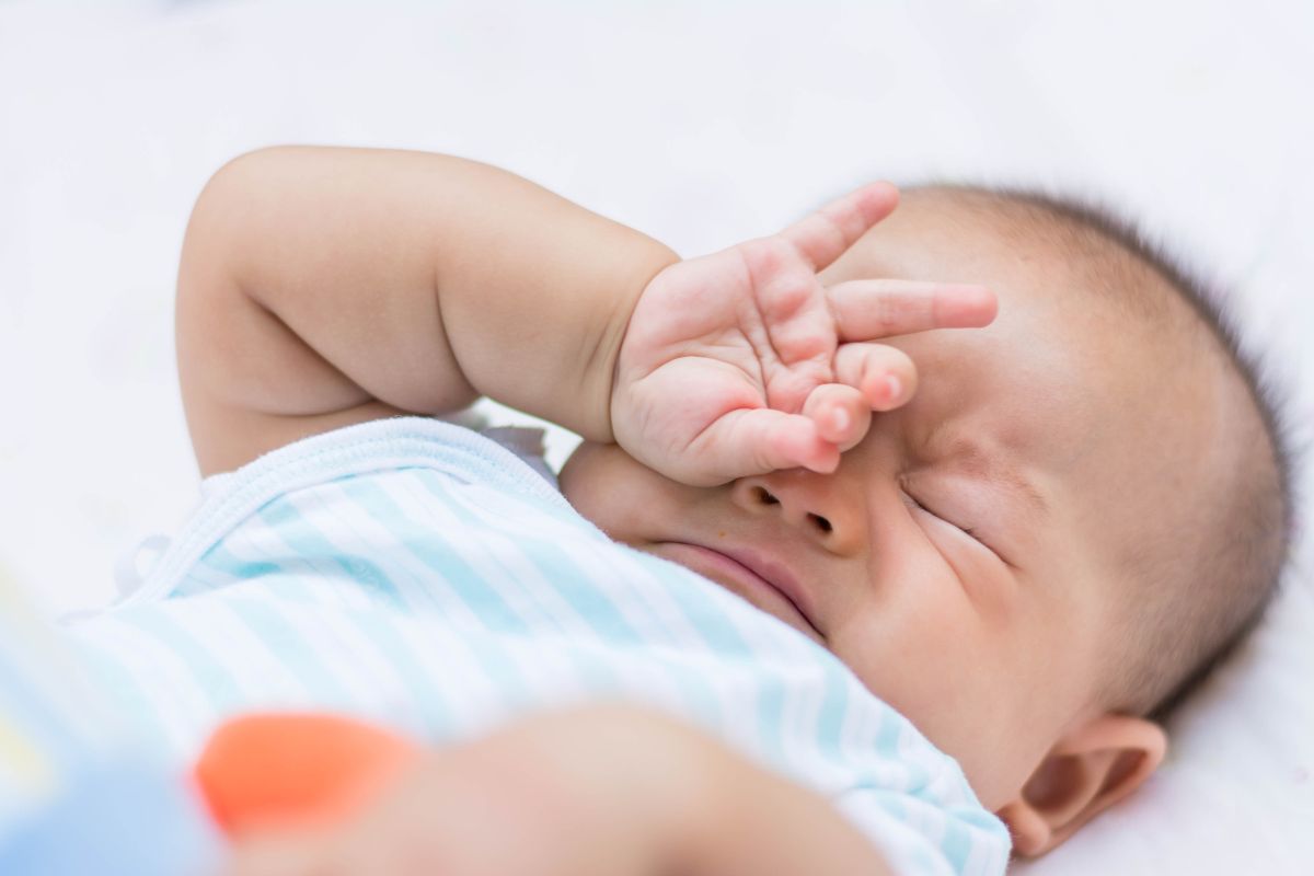 Why Does My Baby Pull Hair, Rub Their Face, or Thrash When Falling Asleep?
